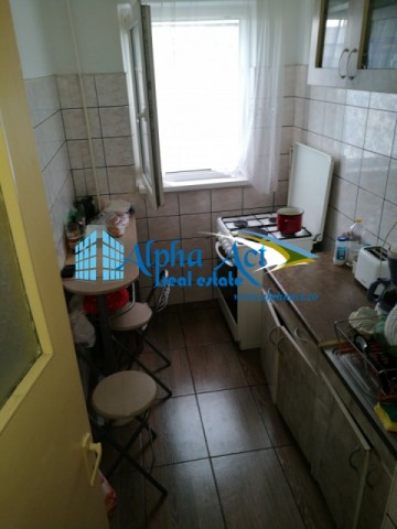 apartament-cu-3-camere-in-malu-rosu-9